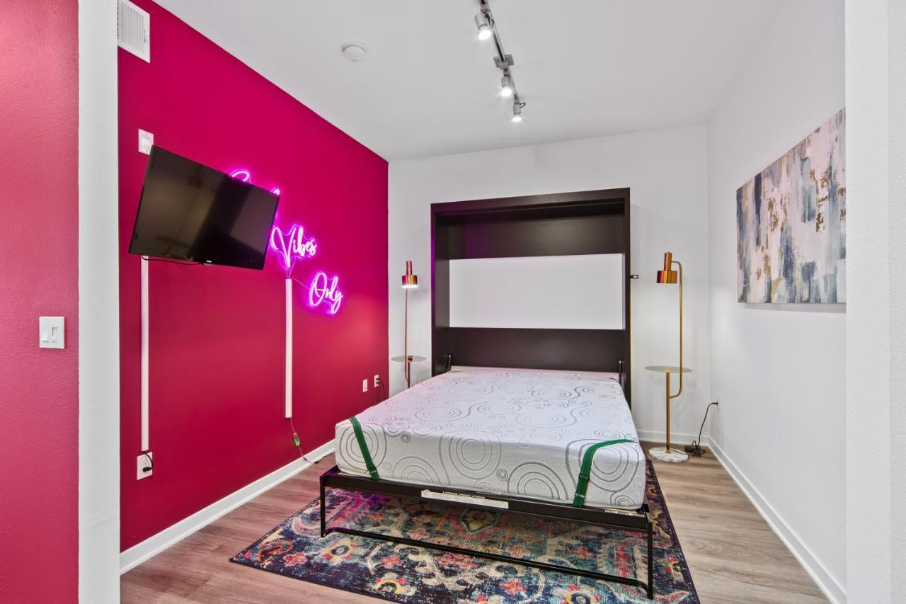 Fairfax District Chic City Oasis 2 Bedroom Apt With Den 136 Los Angeles Dış mekan fotoğraf