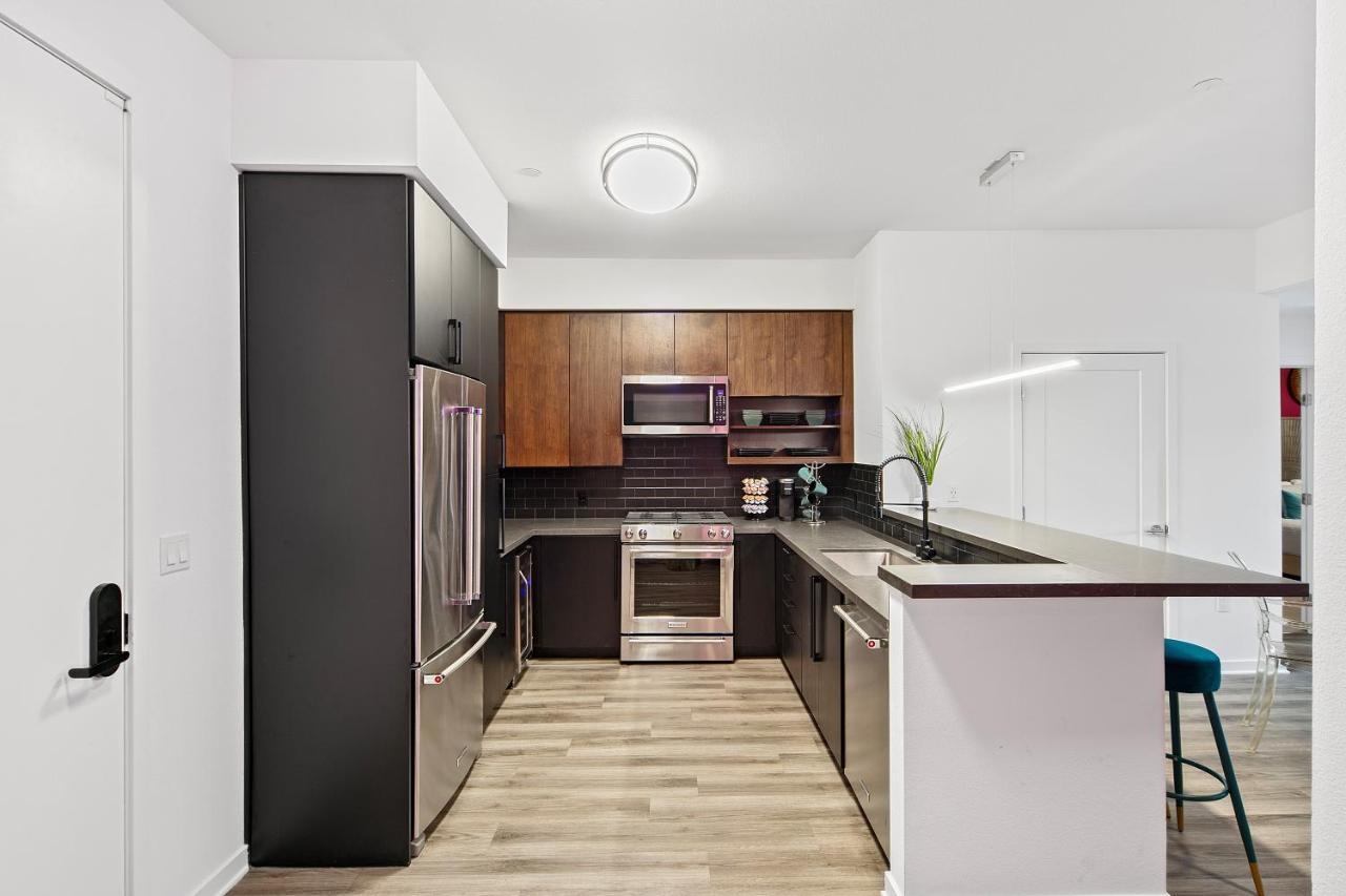 Fairfax District Chic City Oasis 2 Bedroom Apt With Den 136 Los Angeles Dış mekan fotoğraf